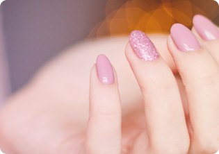 Shine & Beautiful: 6 Cosmetics for a Daring Nails Look